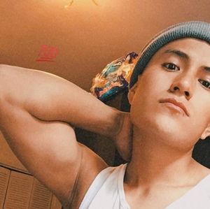 Meet your Posher, Alex